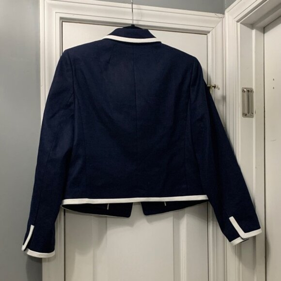 Lucie Lady J. Crew Dark Blue Blazer with White Edging - Picture 6 of 6
